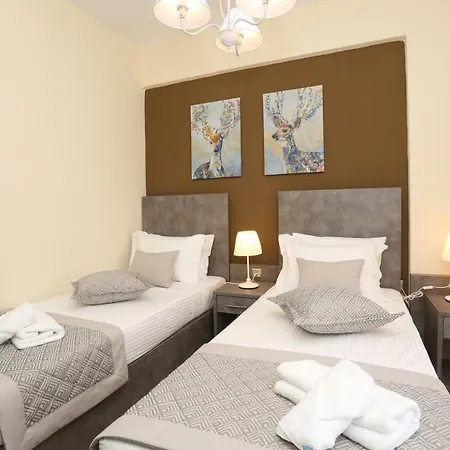 Villa Saint Paul's Residences *